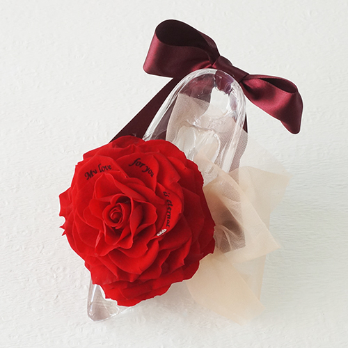 【メッセージローズ】シンデレラの靴 大輪プリザーブドフラワーアレンジ≪レッド≫