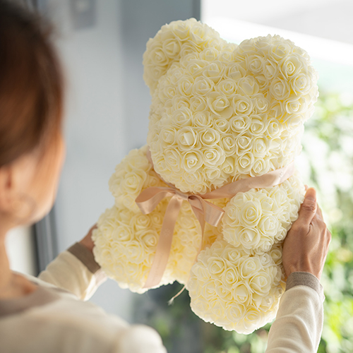 幸せを呼ぶ ローズ テディベア　ホワイト