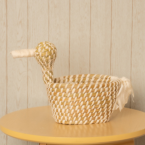 【花に記念日プリント】幸せを運ぶ鳥カゴLと季節のフラワーアレンジメント 生花・フェアトレード商品