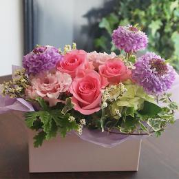 【花に記念日プリント】フレッシュフラワーアレンジメント