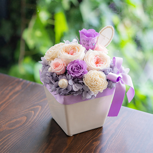 【花に記念日プリント】パステルプリザーブドフラワーアレンジ L ≪ヴァイオレット≫ 紫のバラ