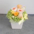 【花に記念日プリント】パステルプリザーブドフラワーアレンジL≪オレンジ≫