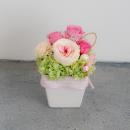 【花に記念日プリント】パステルプリザーブドフラワーアレンジM≪ピンク≫