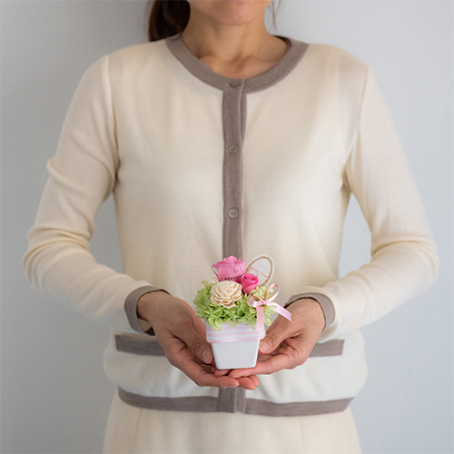 【花に記念日プリント】パステルプリザーブドフラワーアレンジS≪ピンク≫