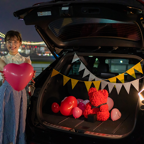 【車でサプライズ】幸せを呼ぶローズテディベア　レッド　+　装飾セット