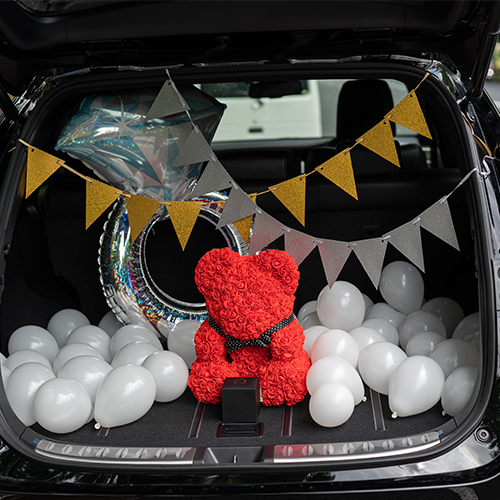 【車でサプライズ】幸せを呼ぶローズテディベア　レッド　+　装飾セット