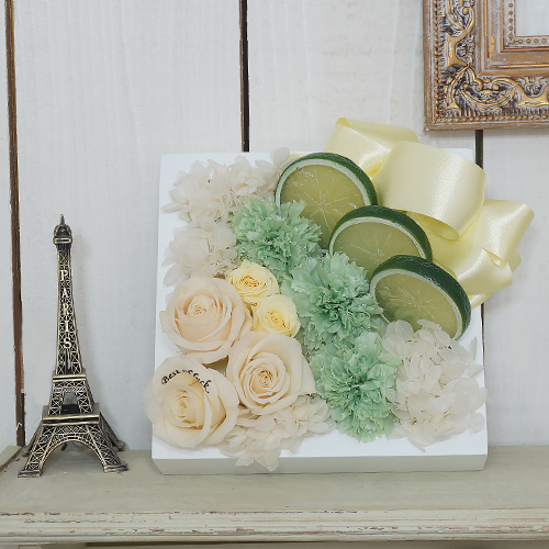 【メッセージローズ】フレッシュフレームプリザーブドフラワーアレンジM≪イエロー≫