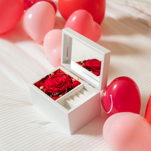 【ホテルでプロポーズ】Special高級オルゴールジュエリーBOX ≪Dレッド≫+フラッグ装飾セット