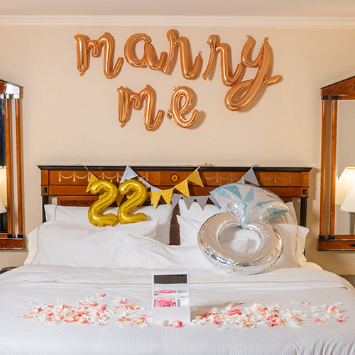 【ホテルでプロポーズ】Special高級オルゴールジュエリーBOX ≪Dピンク≫+フラッグ装飾セット