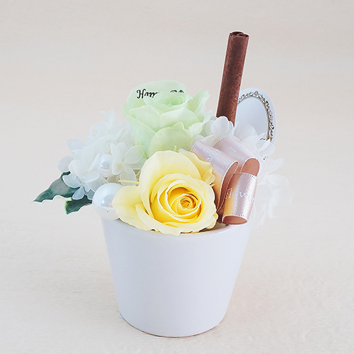 【メッセージローズ】スイーツカップアレンジ&プリザーブドフラワー≪レモンライム≫