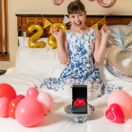 【ホテルでプロポーズ】フラワージュエリーBOX(SV925 リメイクサービス付)+フラッグ装飾セット