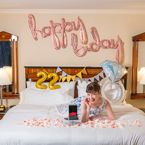 【ホテルでプロポーズ】フラワージュエリーBOX(SV925 リメイクサービス付)+フラッグ装飾セット