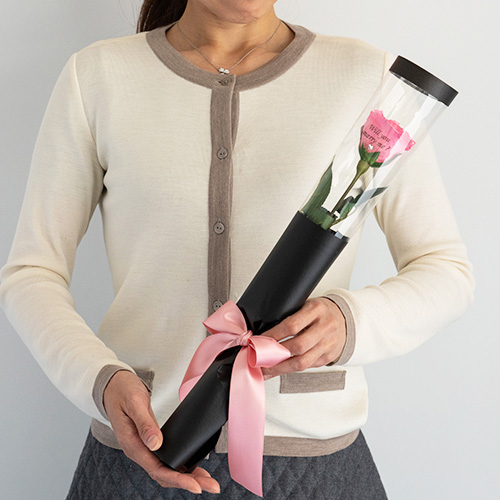 【バラ一輪】プリザーブドフラワーローズ(専用バッグ付き)≪ストロベリーピンク≫