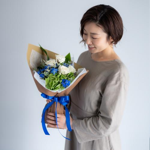 【花に記念日プリント】季節のブーケ サムシングブルー Sサイズ