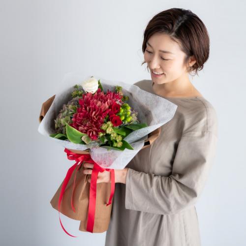 【花に記念日プリント】季節のブーケ ドラマティックレッド Mサイズ
