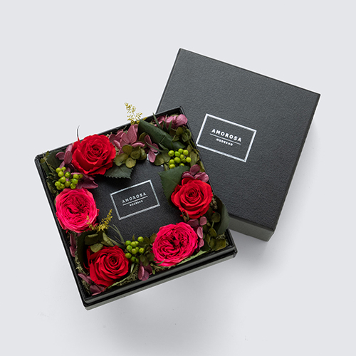 【プロポーズ】ボックスフラワー　グロリアスM　ブライトレッド