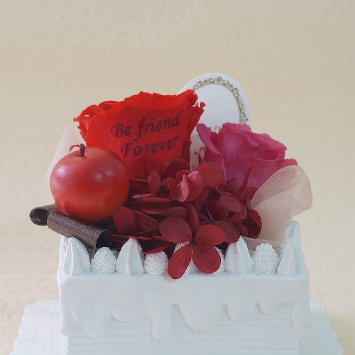 【メッセージローズ】赤りんごのホイップクリームスクエアプリザーブドフラワーケーキ≪レッド≫