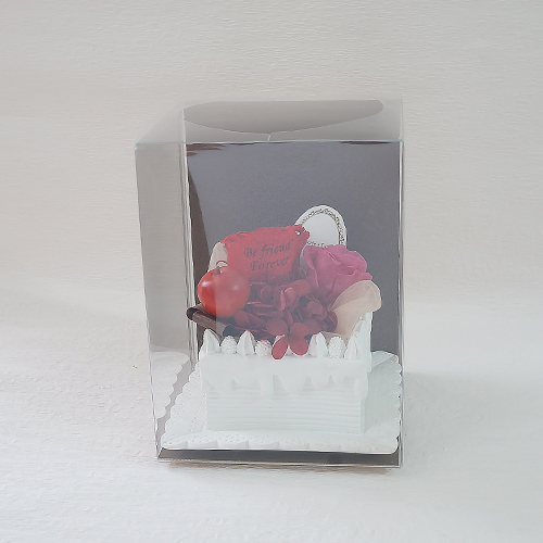 【メッセージローズ】赤りんごのホイップクリームスクエアプリザーブドフラワーケーキ≪レッド≫